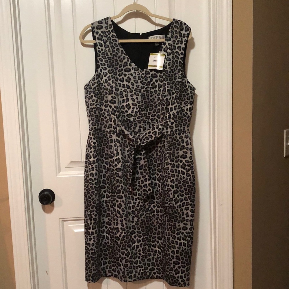 Kasper sleeveless v-neck leopard print sheath dress; charcoal and black, lined